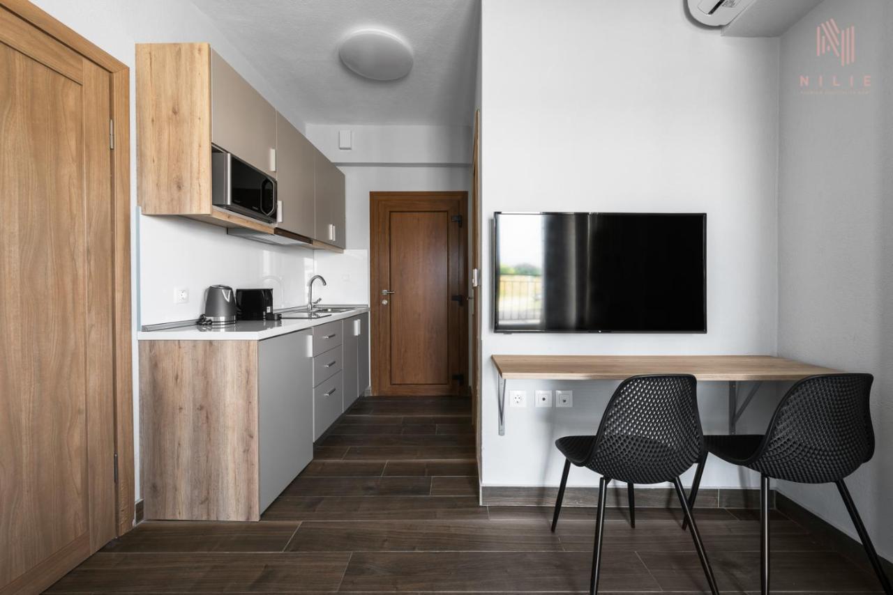 Ultima Summer Residence, Nilie Hospitality Mgmt 아피토스 외부 사진
