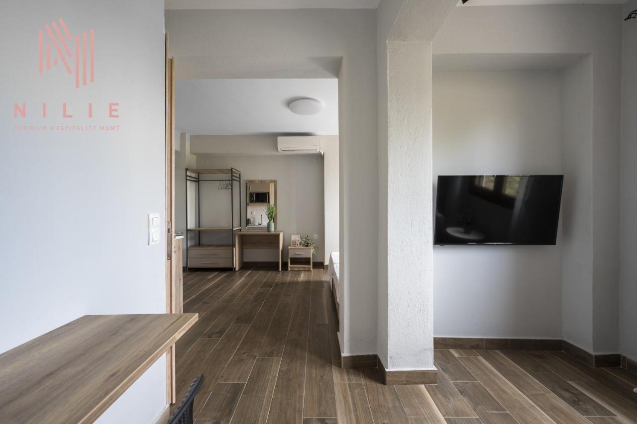 Ultima Summer Residence, Nilie Hospitality Mgmt 아피토스 외부 사진